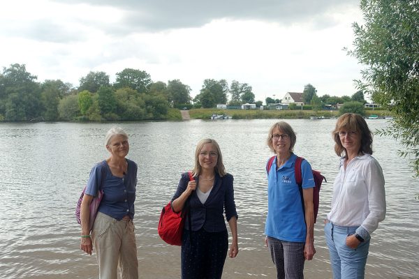 Gruppenbild vor der Weser