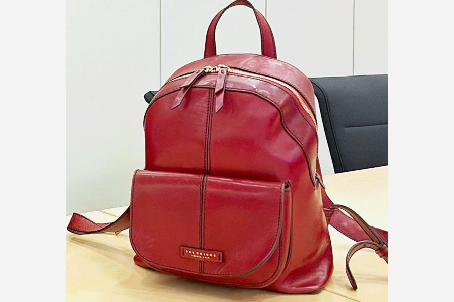 Dörte Liebetruths roter Rucksack